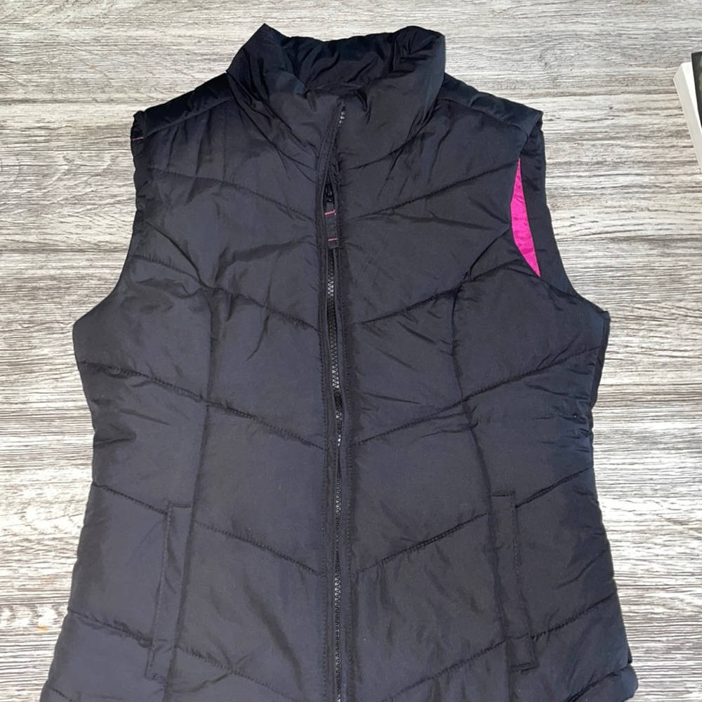 Aeropostale Black Puffer Vest